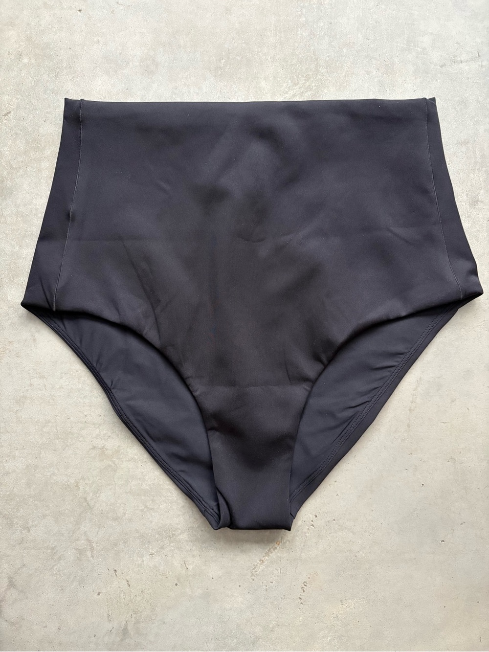 NWT Left On Friday Hi Tide Bottom In Black